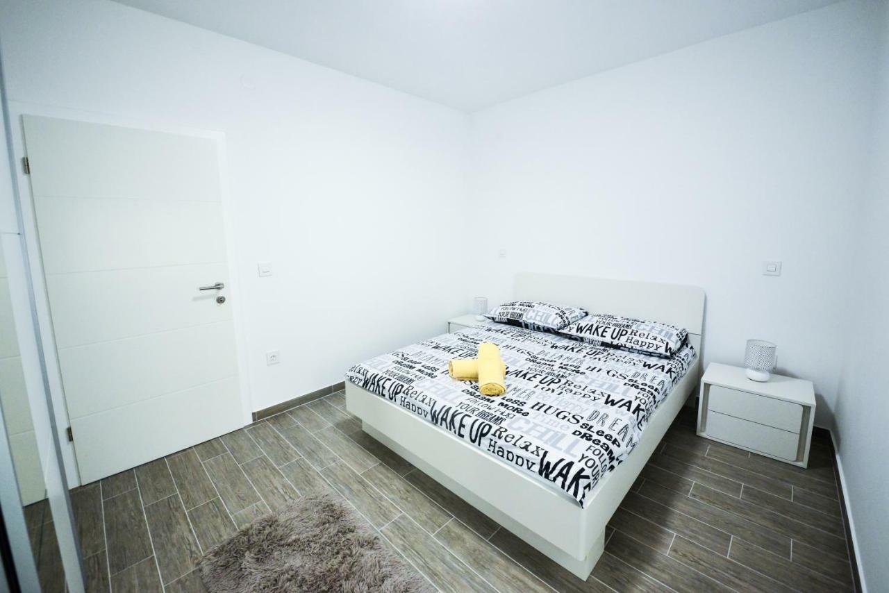 Apartmani Ab Задар Екстер'єр фото