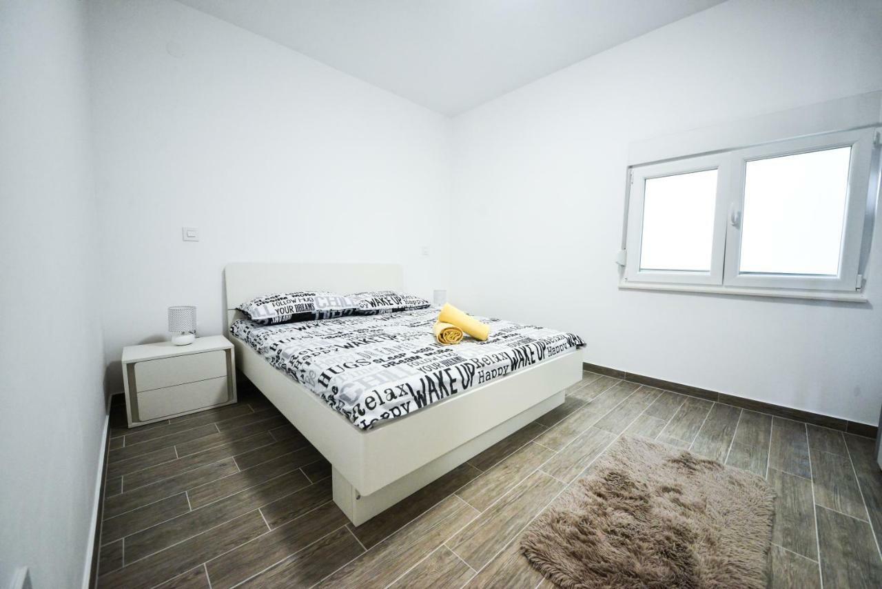 Apartmani Ab Задар Екстер'єр фото