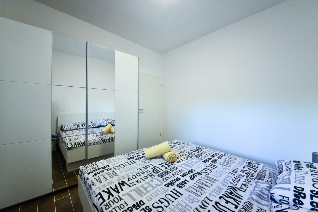 Apartmani Ab Задар Екстер'єр фото